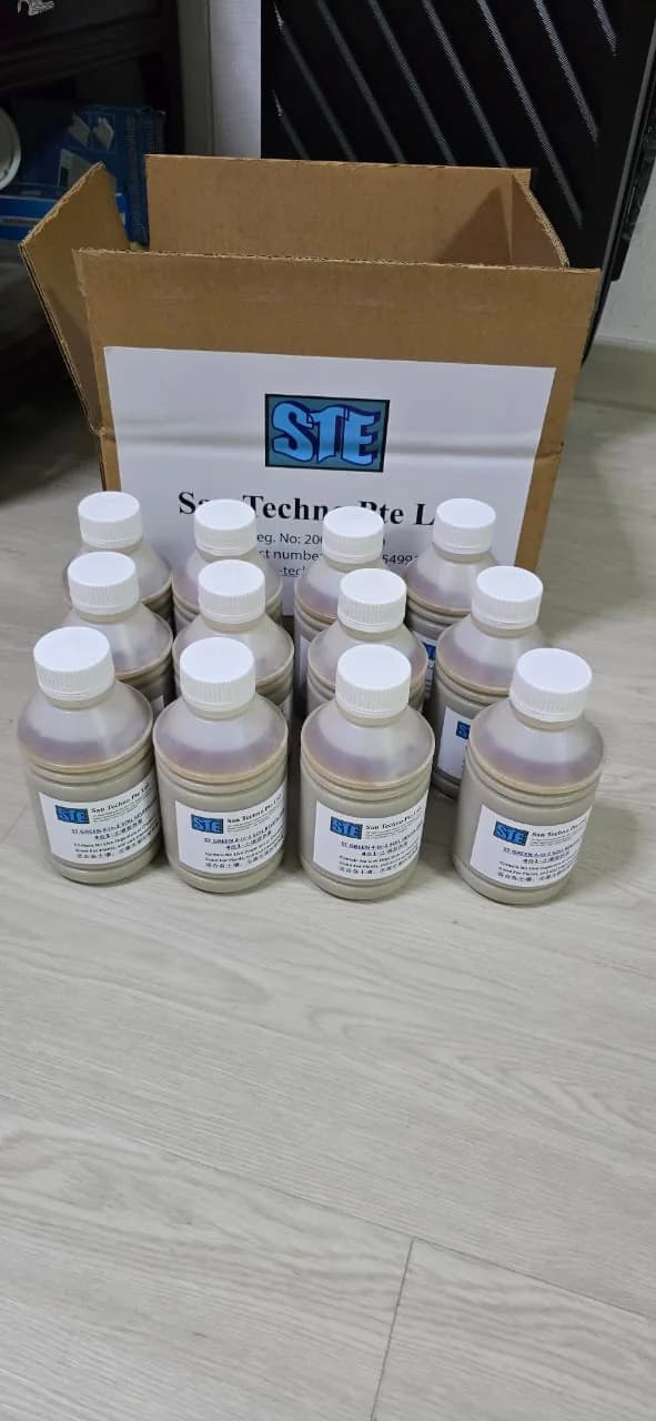 Bottles of ST GREEN R26 biological extract